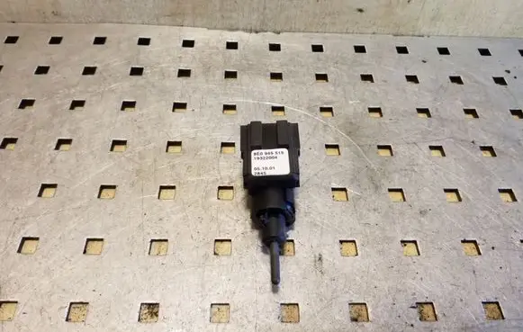 Brake pedal sensor switch