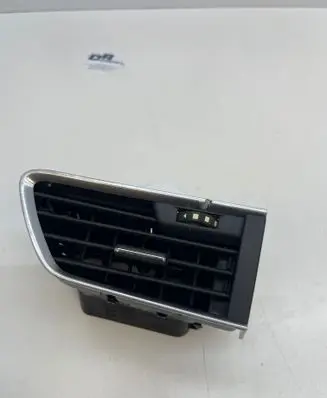 Peugeot 508 Dashboard side air vent grill/cover trim 9686457377