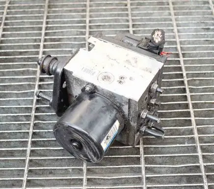 Volkswagen PASSAT B6 ABS Pump 3C0614109D