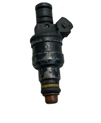 Audi A4 S4 B5 8D Fuel injector 050133551A