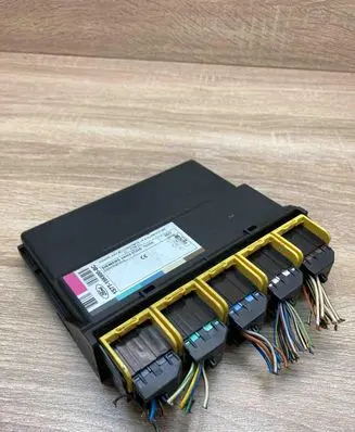 Ford Mondeo Mk III Comfort/convenience module 1S7T15K600BC 5WK48726B WithPlug