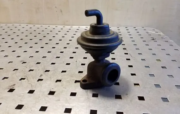 Opel Frontera A EGR valve