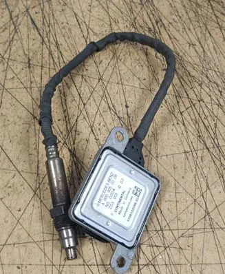 Mercedes-Benz V Class W447 Lambda probe sensor A0009050008