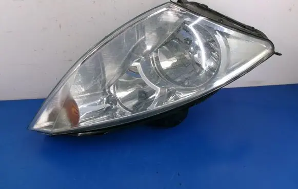 Ford Focus Headlight/headlamp