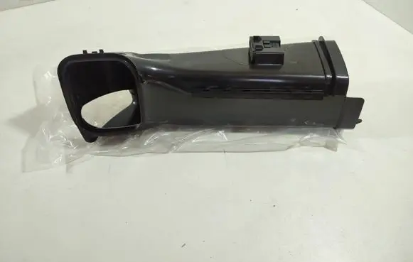 BMW 3 G20 G21 Air intake duct part 13718635103 8635103
