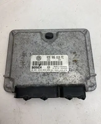 Volkswagen PASSAT B5 Engine control unit/module 038906018FE