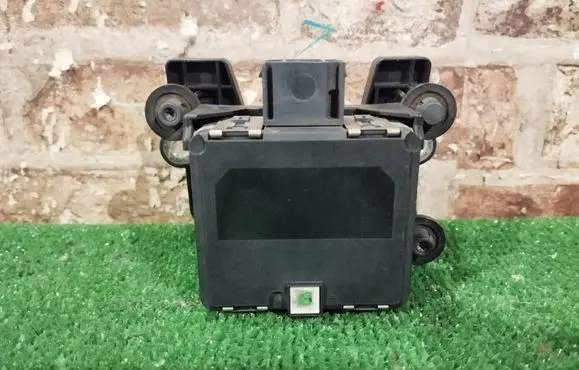 Volkswagen PASSAT B8 Distronic sensor radar 3Q0907561B 0203300379 3Q0907572A