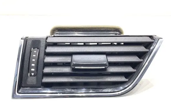 Skoda Octavia Mk3 (5E) Dashboard side air vent grill/cover trim 5E0819701C