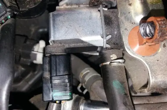 Honda Jazz Turbo solenoid valve K5T46873