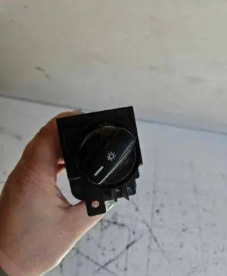 Mercedes-Benz A W169 Light switch A1695451004 32220101