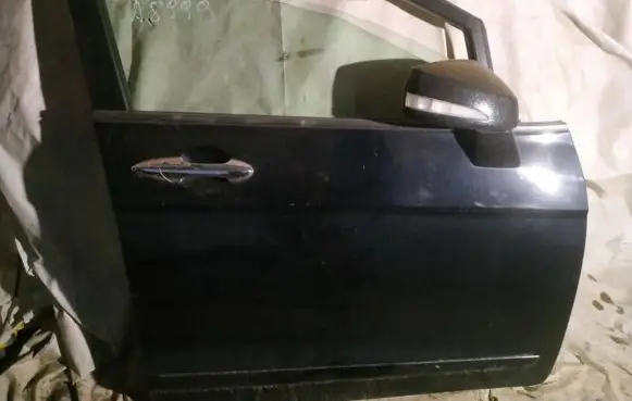 Honda FR-V Front door JUODOS