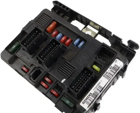 Citroen Berlingo Fuse module 9650618580 T118470002J