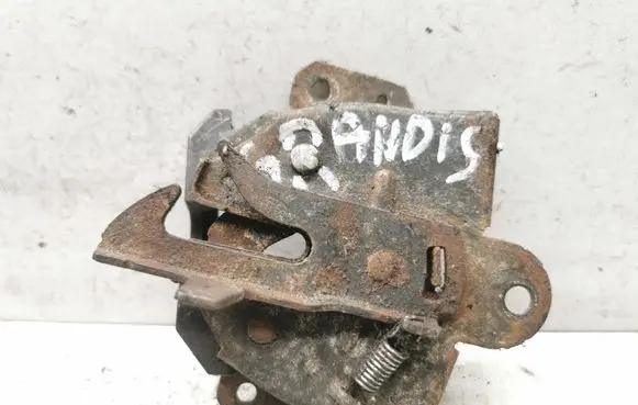 Mitsubishi Grandis Engine bonnet/hood lock/catch