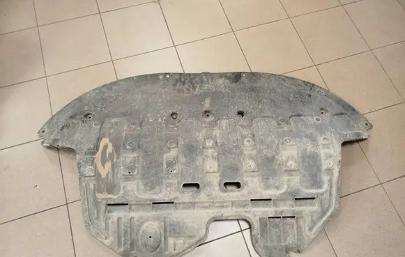 KIA Sportage Engine splash shield/under tray 291113U500