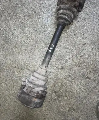 BMW 7 E32 Rear driveshaft 33211225859