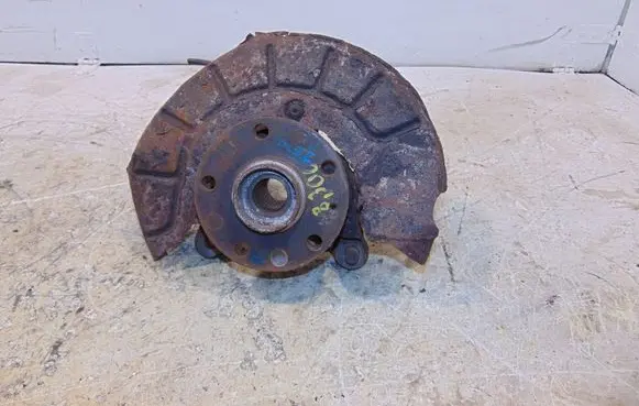Volkswagen Jetta V Front wheel hub spindle knuckle 1K0407255AA 1T0498621
