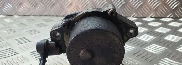 Peugeot 206 CC Vacuum pump