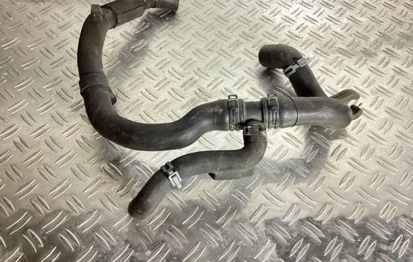 Audi A6 S6 C7 4G Engine coolant pipe/hose 323220