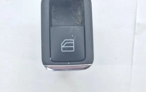 Mercedes-Benz C W204 Electric window control switch A204955502