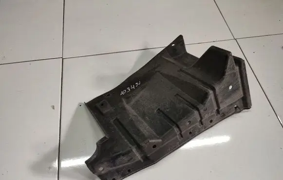 Mitsubishi Lancer X Engine splash shield/under tray