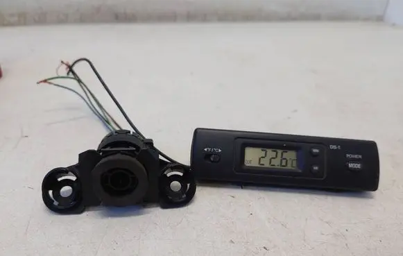 Mercedes-Benz Vito Viano W639 Interior temperature sensor A6398300072 6398300072