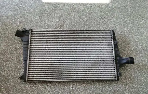 Audi A4 S4 B6 8E 8H Intercooler radiator 4B0145805A
