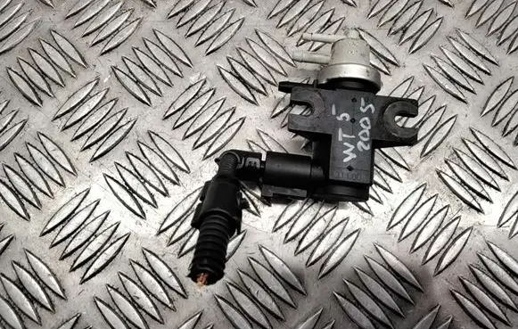 Valve vacuum