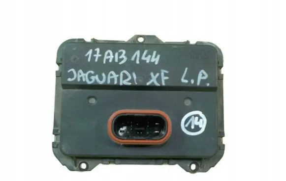 Jaguar XE LED ballast control module 5DF011818 17AB144