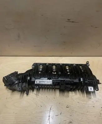 Jaguar F-Pace Intake manifold G4D39424CB