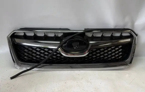 Subaru XV Front bumper upper radiator grill 91123FJ050 91123FJ020