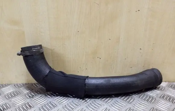Ford Mondeo MK IV Intercooler hose/pipe