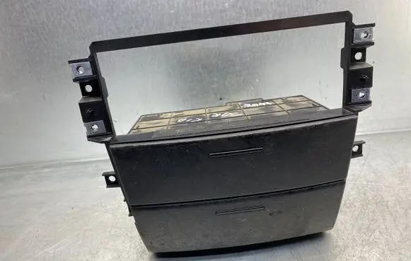 KIA Sorento Ashtray (front) 845503E000 845703E000