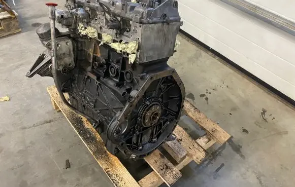 Mercedes-Benz E W211 Engine 646811 OM646811