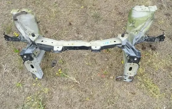 Peugeot 108 Radiator support slam panel
