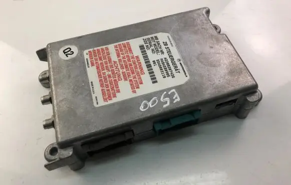 Mercedes-Benz E W211 Other control units/modules A2208207426