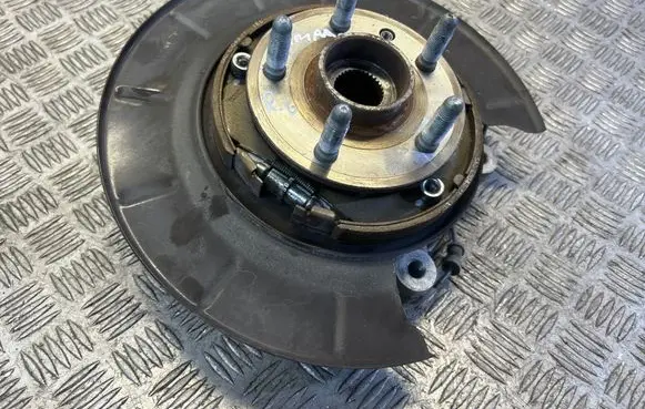 Chevrolet Camaro Rear wheel hub spindle/knuckle 