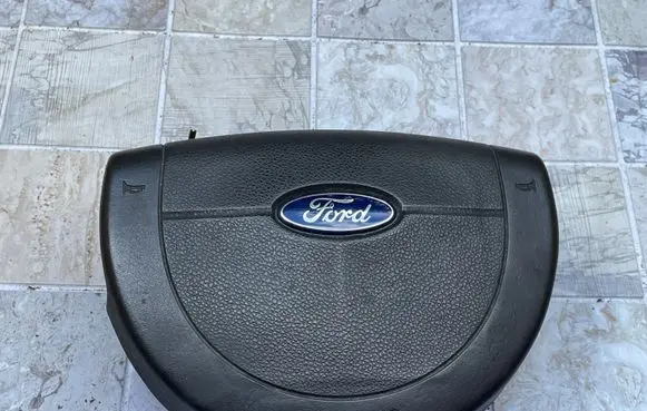 Ford Fiesta Steering wheel airbag 6004846
