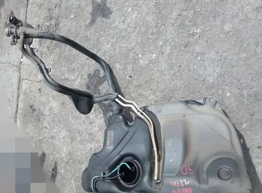 Seat Ibiza IV (6J,6P) Fuel tank 