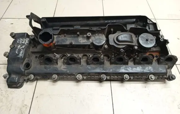 BMW 5 E39 Rocker cam cover 22474450 0928400355 22474441