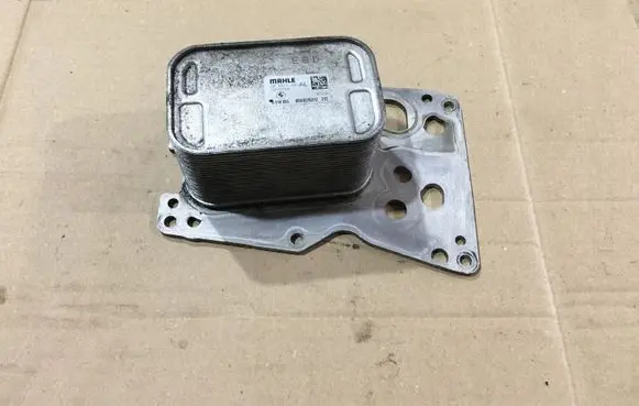 BMW X3 F25 Engine oil radiator 8510855