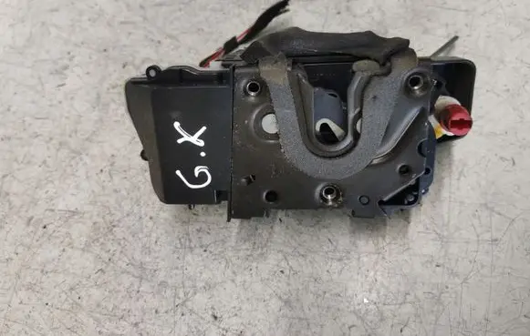 Peugeot 607 Rear door lock