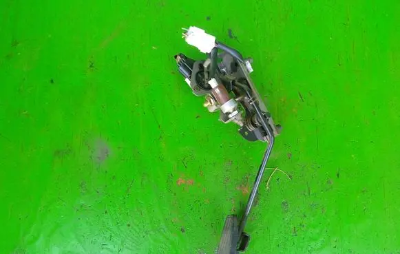 Mazda Premacy Accelerator throttle pedal