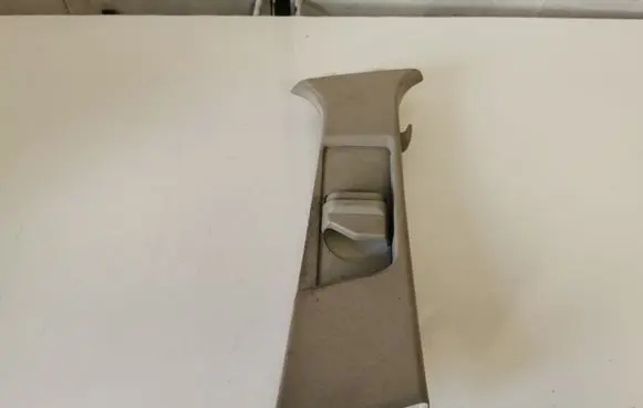 Mercedes-Benz E W212 Seat belt trim A2126900430
