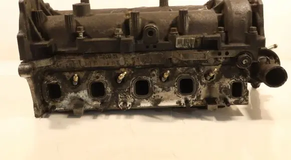 Suzuki Swift I Engine head 55193109