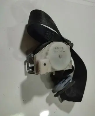 Opel Zafira A Rear seatbelt 90580905