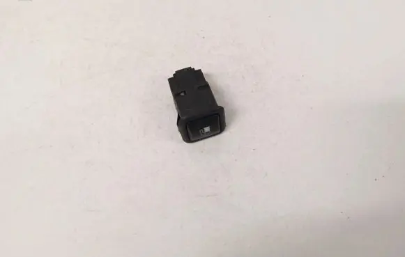 Volkswagen PASSAT B5 Fuel tank opening switch 3B0959833A 03000313