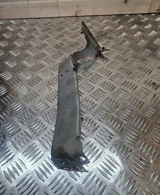 Audi A4 S4 B8 8K Fender mounting bracket 8K0821136A