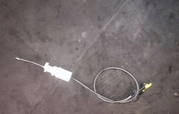 Chrysler 300 - 300C Gear shift cable linkage 4578076AA