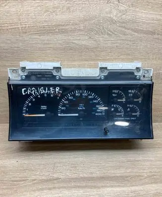 Chrysler Voyager Speedometer (instrument cluster) 4437782