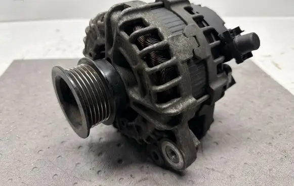 Volvo V60 Generator/alternator 30659580